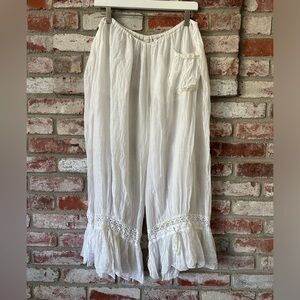 Magnolia Pearl Bloomers Pants White